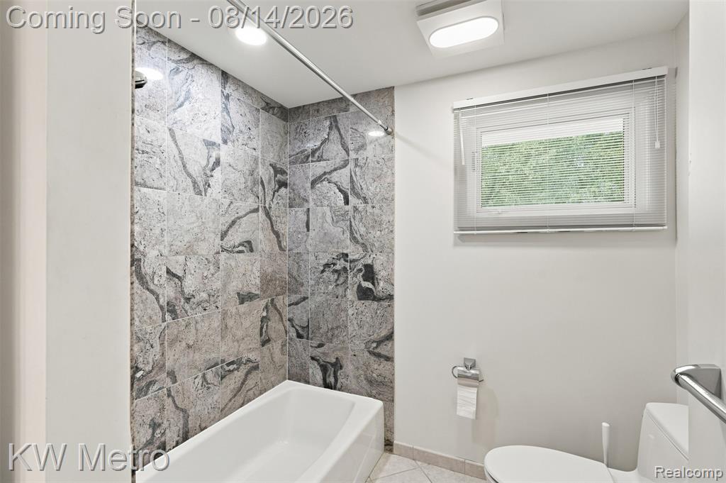 4966 Whispering Pine Lane Property Photo 27