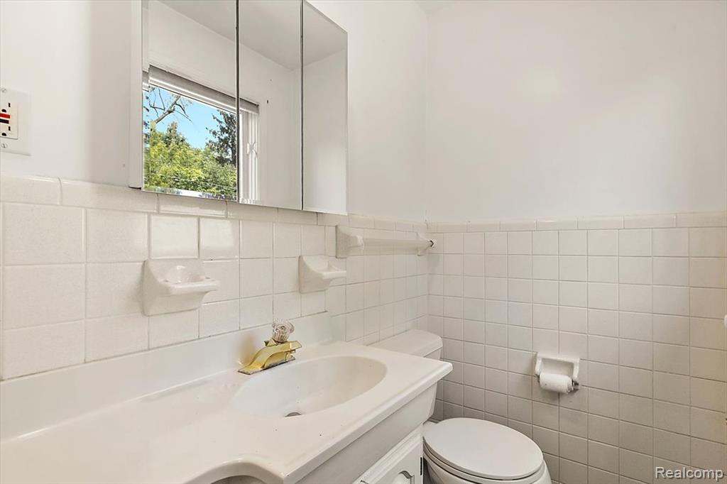 1754 Ruby Avenue Property Photo 23