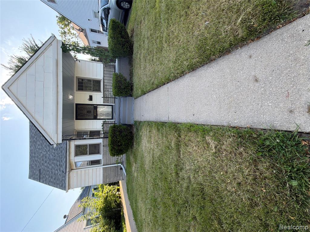 8661 Auburn Property Photo 1