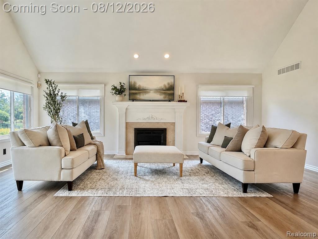 47130 Burning Tree Lane Property Photo 6