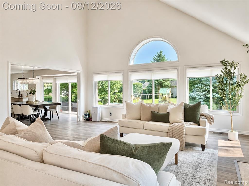 47130 Burning Tree Lane Property Photo 8