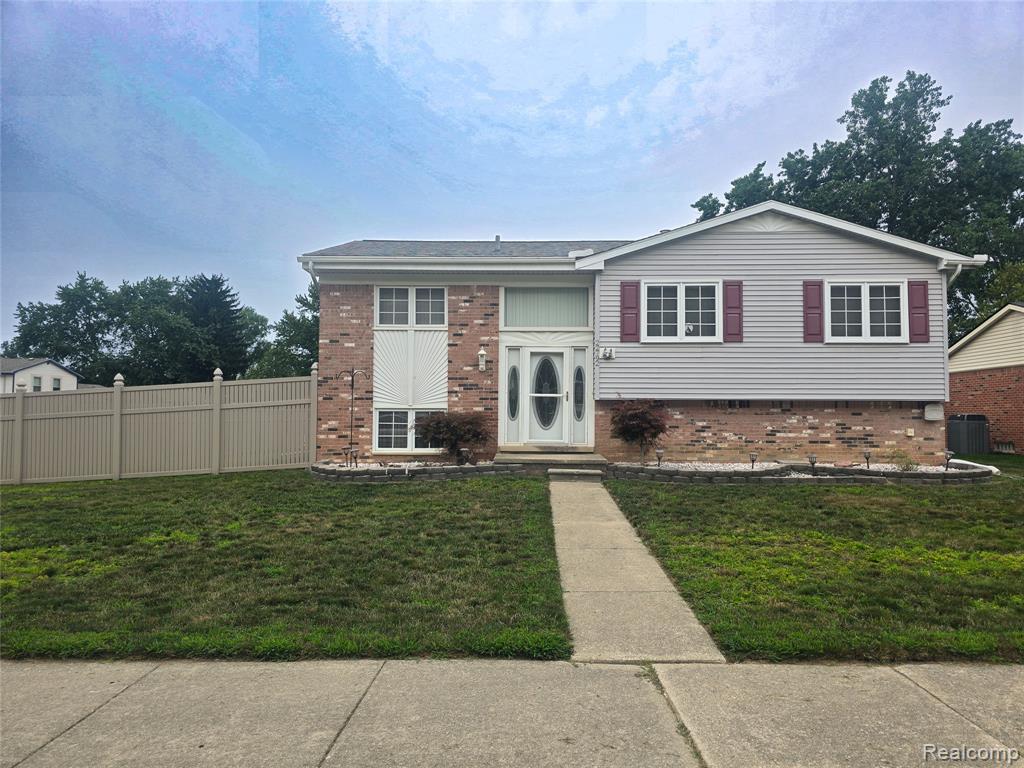 22792 Armstrong Avenue Property Photo 1