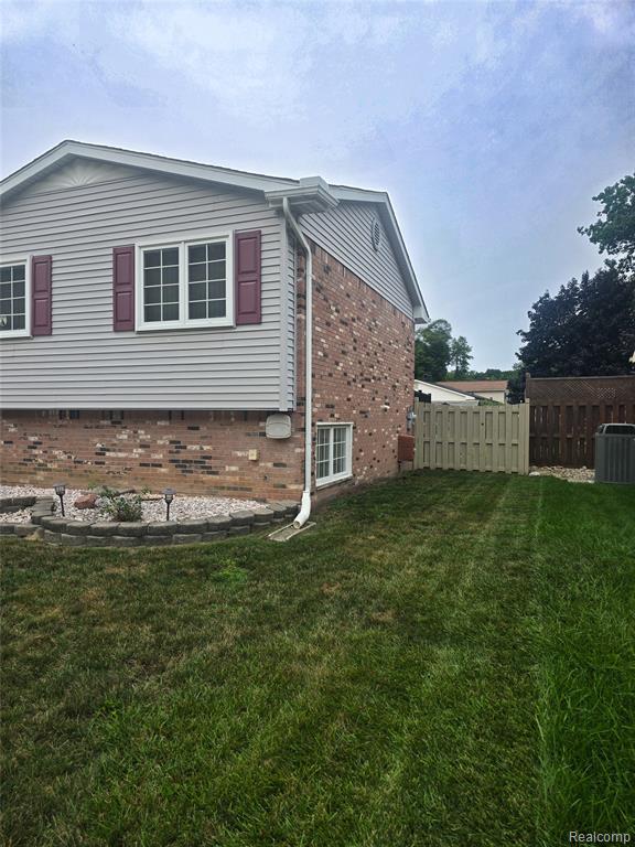 22792 Armstrong Avenue Property Photo 2