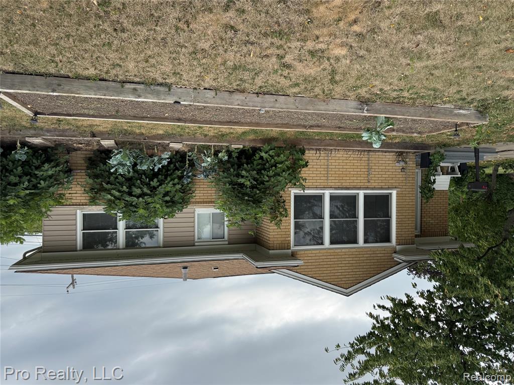 17028 W 13 Mile Road
