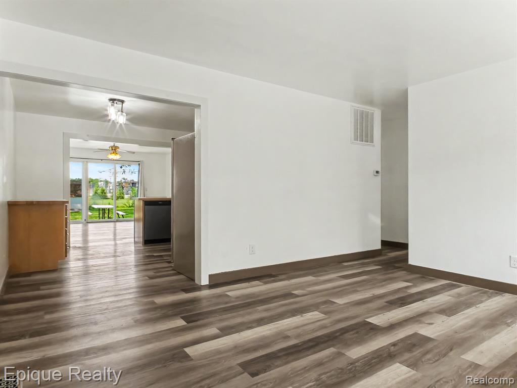 2789 Wellesley Drive Property Photo 4