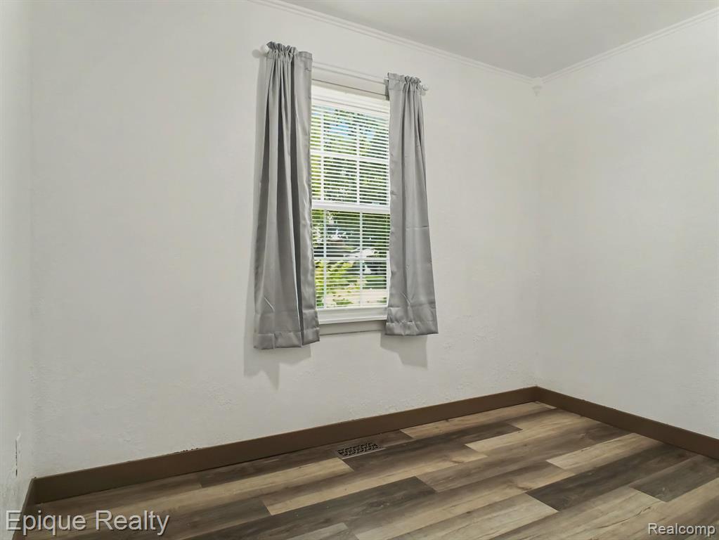 2789 Wellesley Drive Property Photo 9