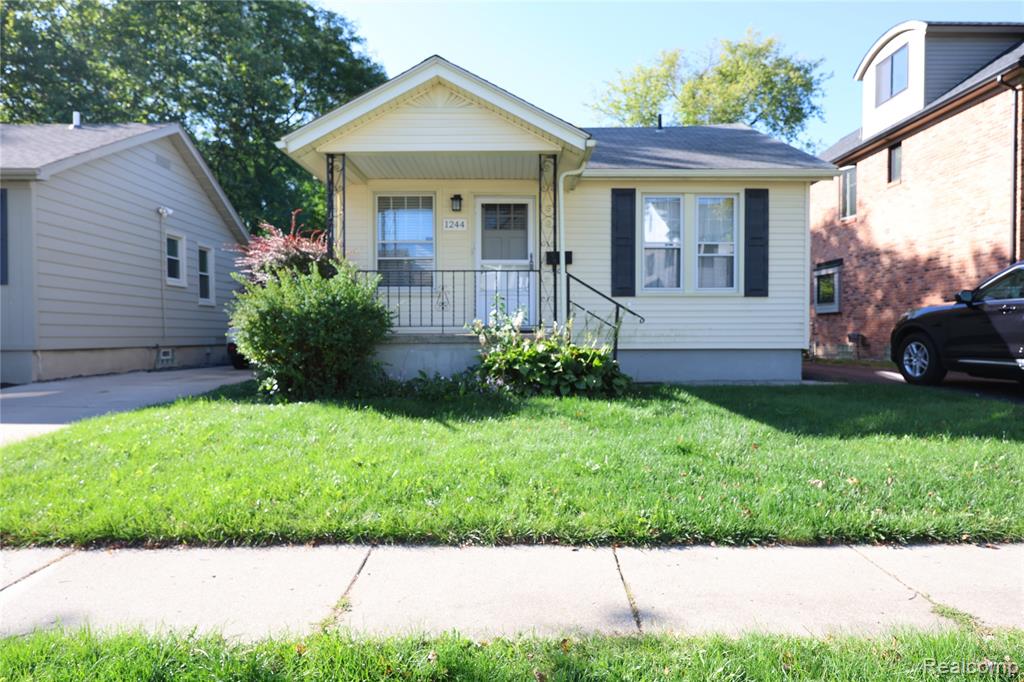 1244 Holland Street Property Photo 1