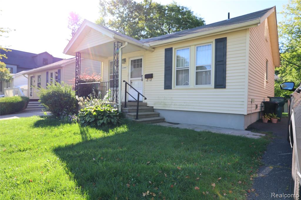 1244 Holland Street Property Photo 3
