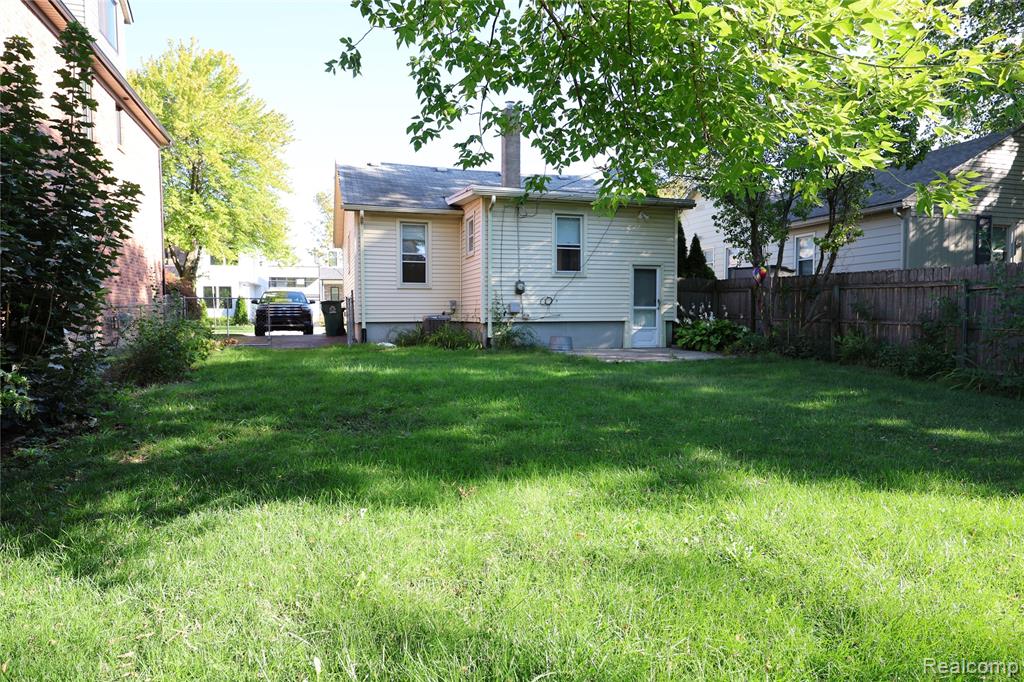 1244 Holland Street Property Photo 23