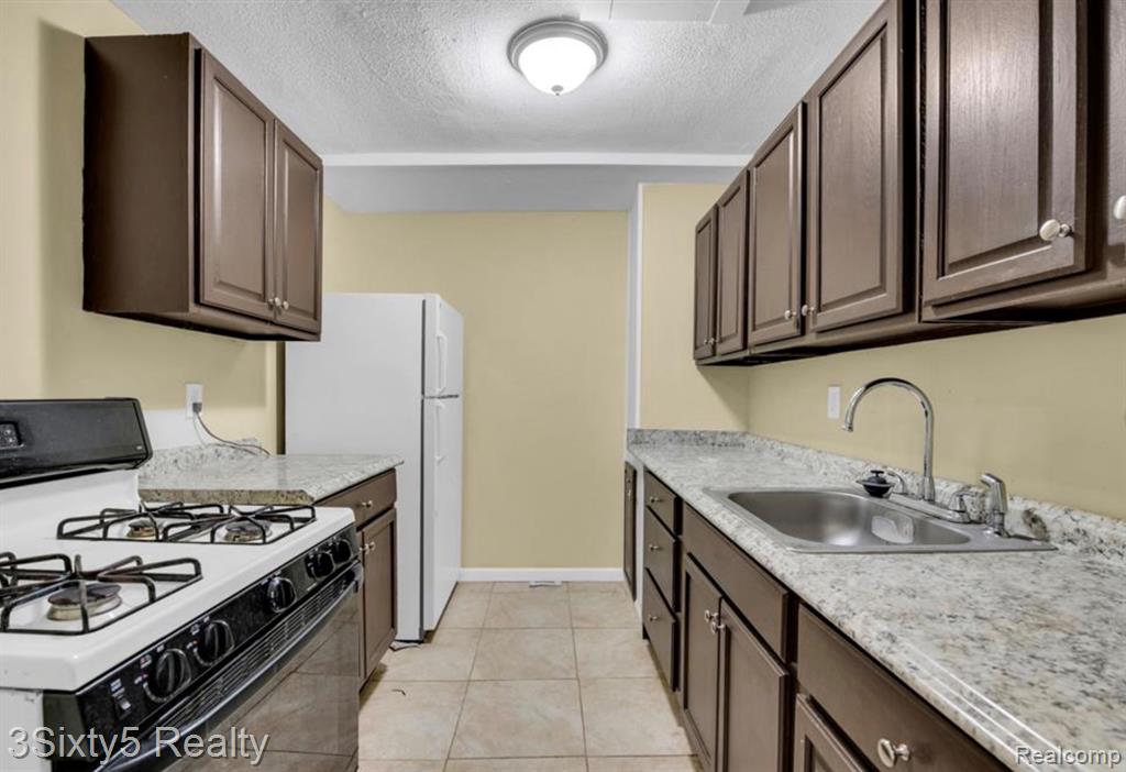 304 Goodell Street Property Photo 3