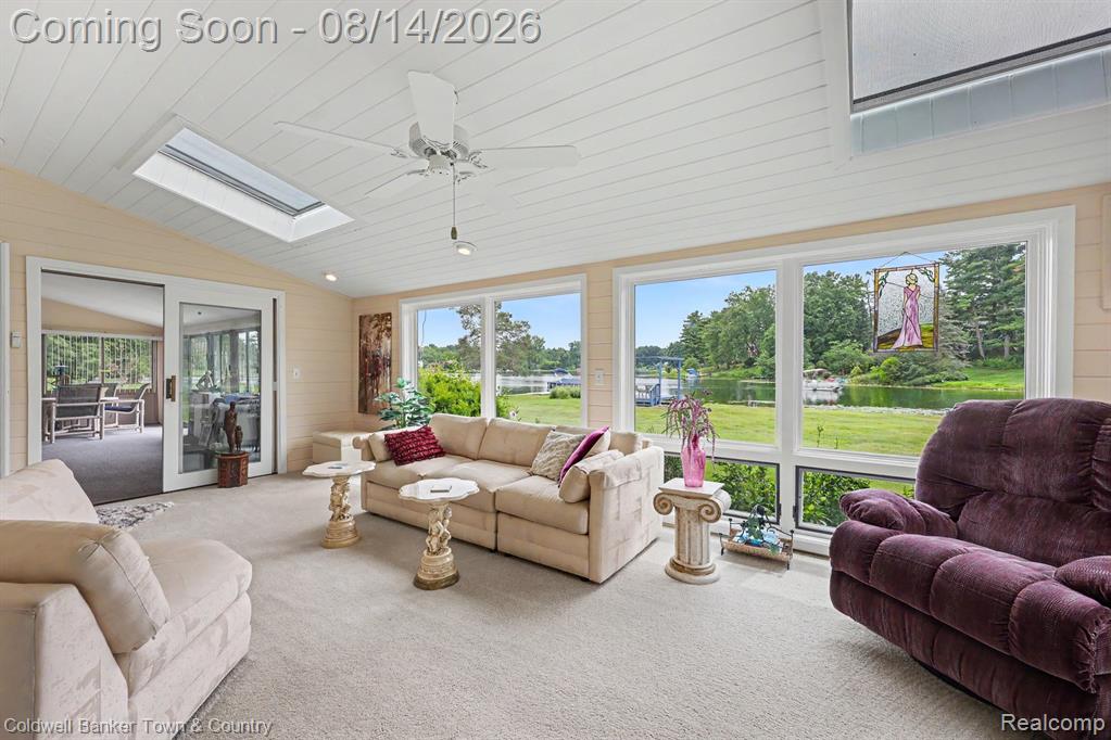 5134 Red Fox Drive Property Photo 2