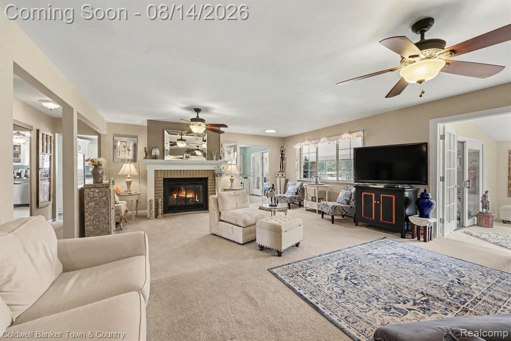 5134 Red Fox Drive Property Photo 4