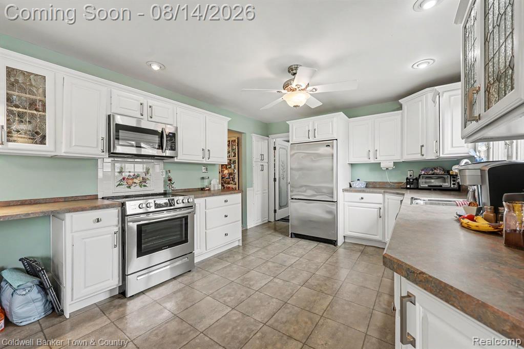 5134 Red Fox Drive Property Photo 8