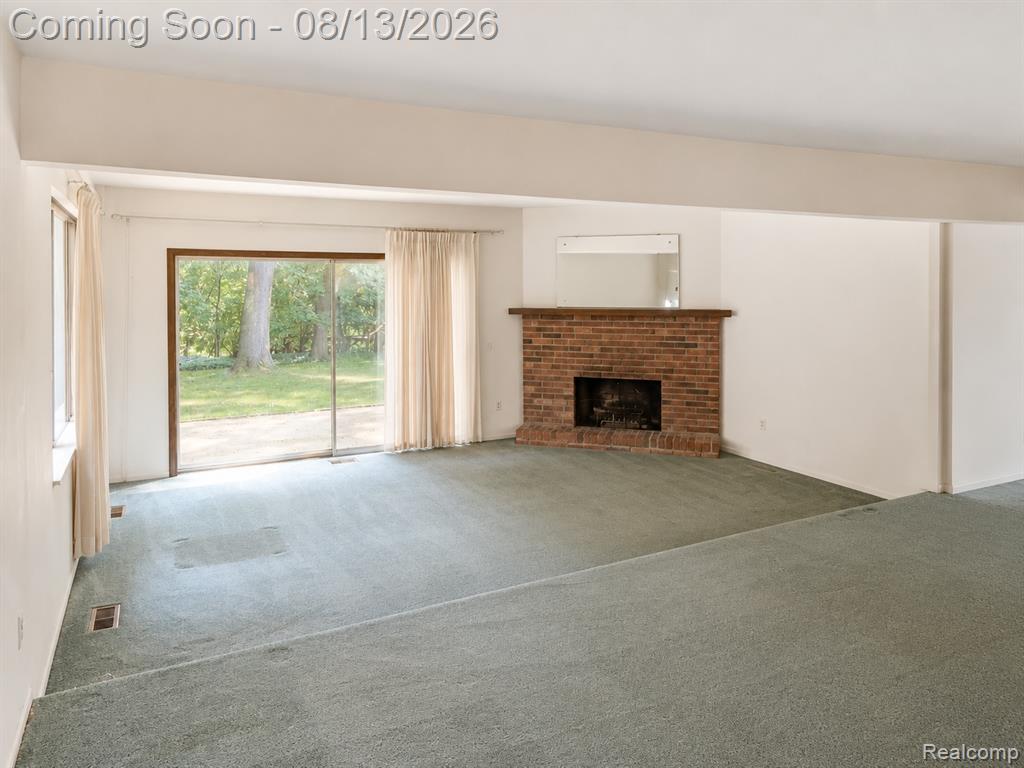 2742 Parkway Place Property Photo 4