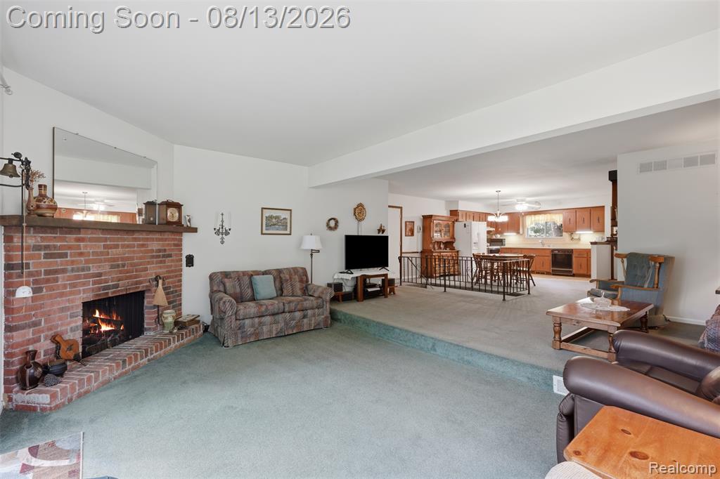 2742 Parkway Place Property Photo 5