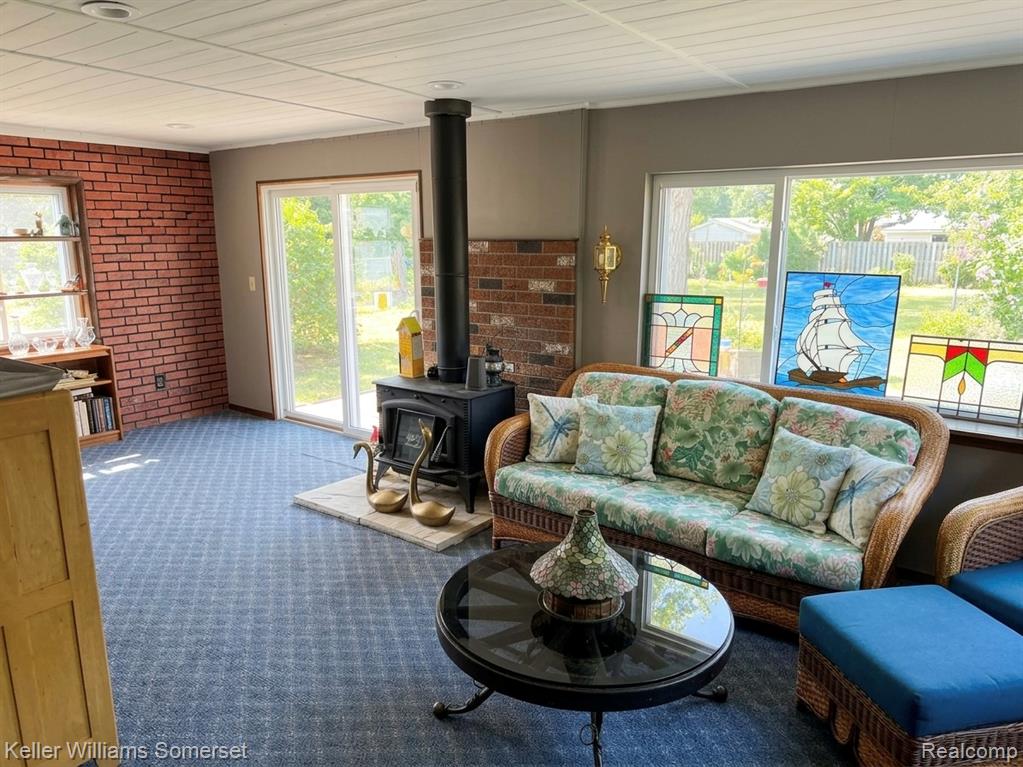 20695 Huntington Avenue Property Photo 8