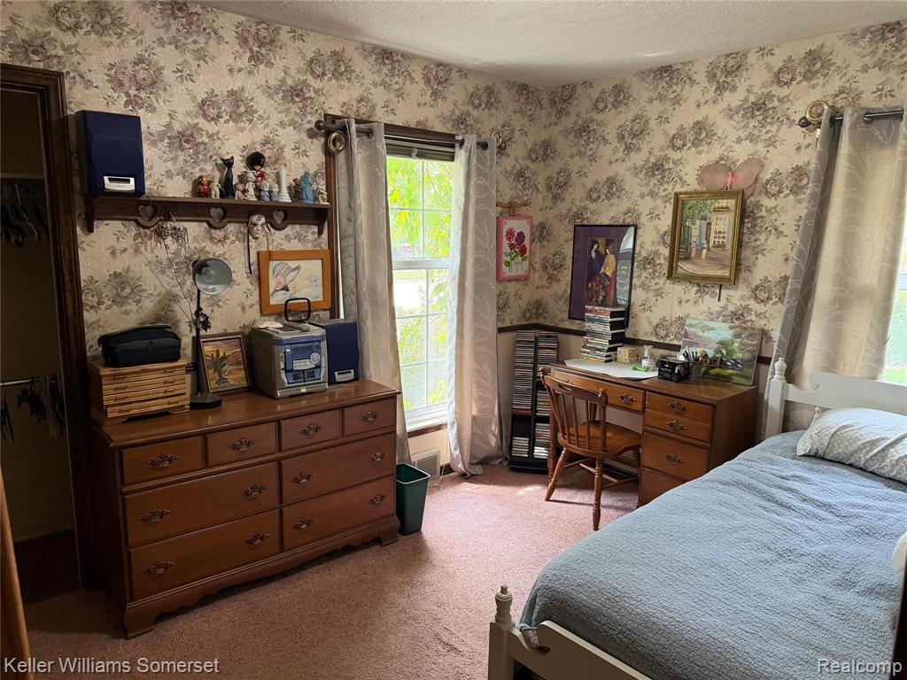 20695 Huntington Avenue Property Photo 9