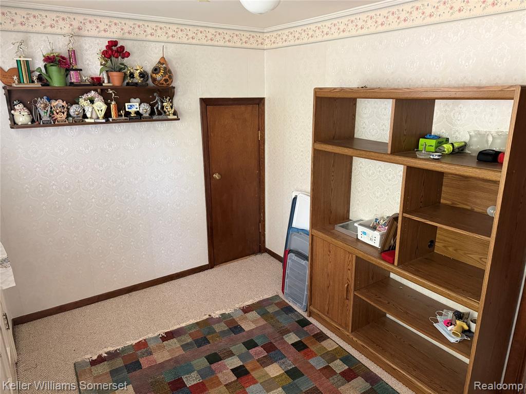 20695 Huntington Avenue Property Photo 12