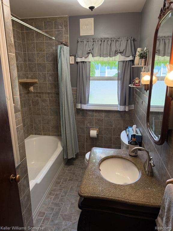 20695 Huntington Avenue Property Photo 16