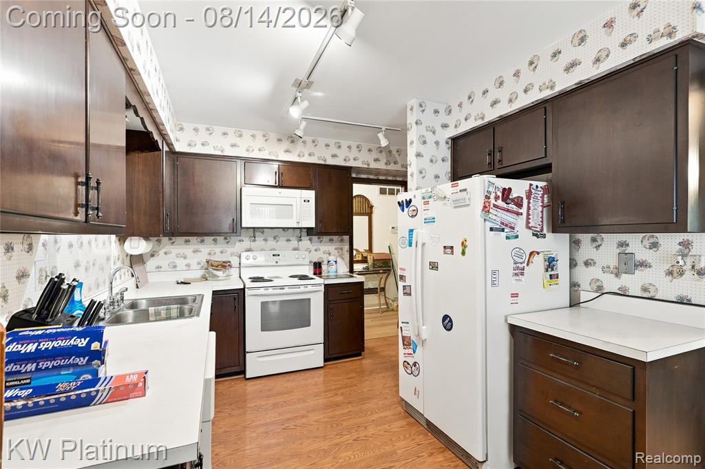 29990 Wildbrook Dr, Property Photo 10