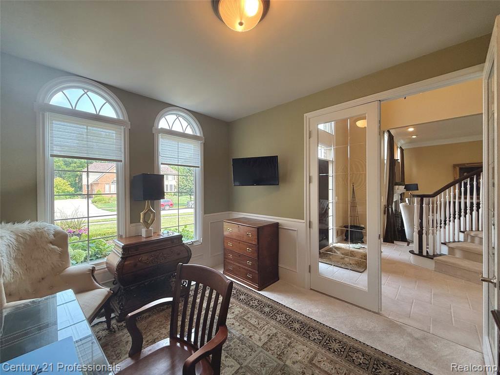 916 Majestic Property Photo 8
