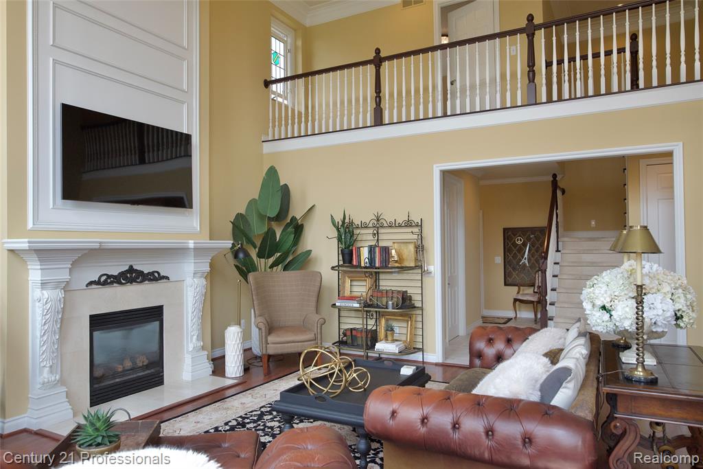 916 Majestic Property Photo 10