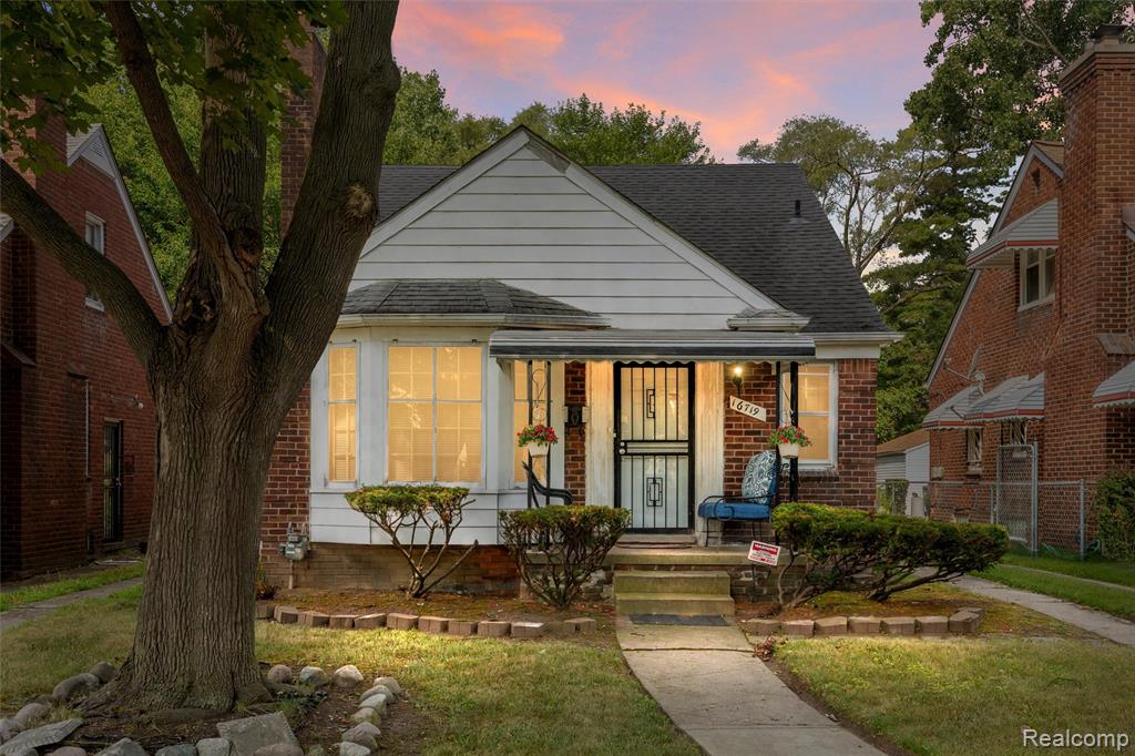 16719 Prevost Street Property Photo 1