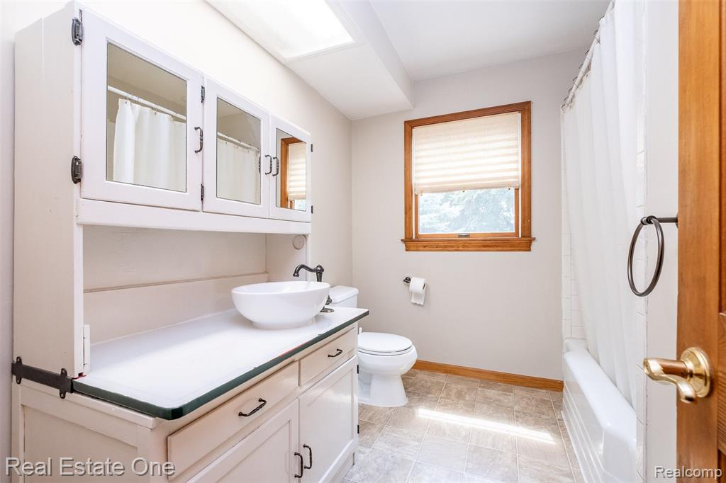 11030 Marshall Road Property Photo 39