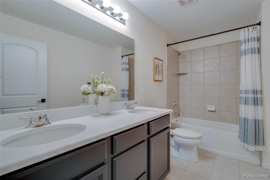 343 Amelia Circle Property Photo 47