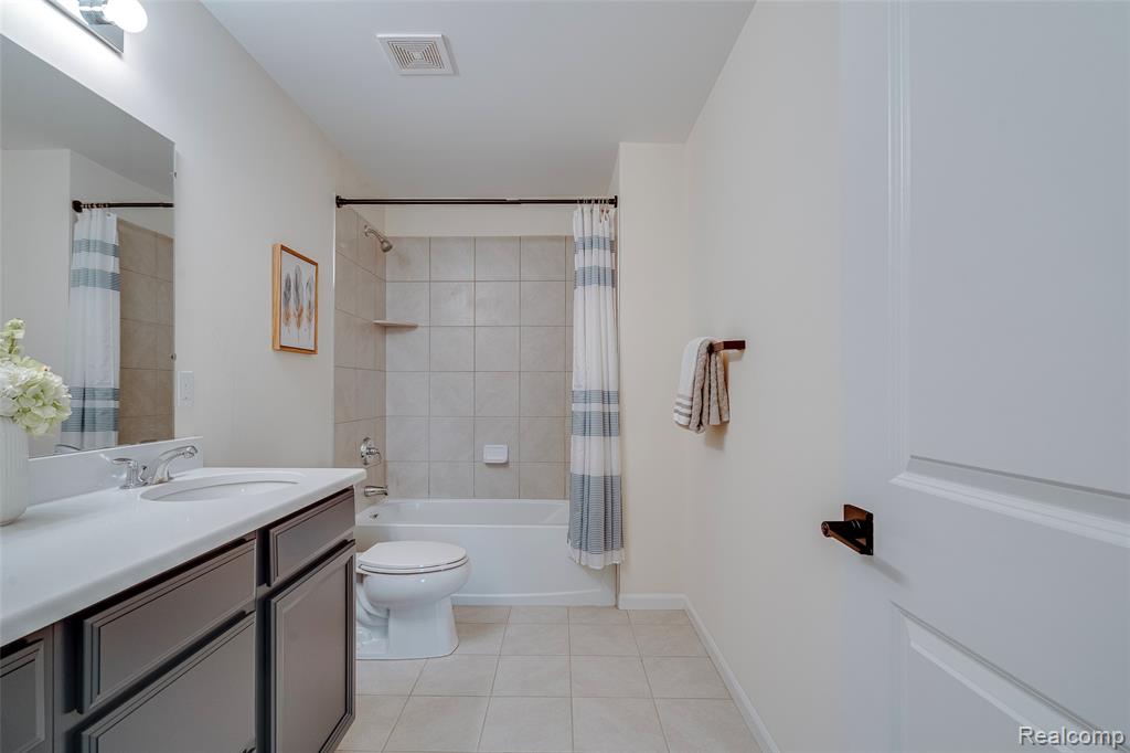 343 Amelia Circle Property Photo 48