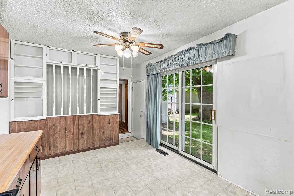 909 Lochhead Avenue Property Photo 20