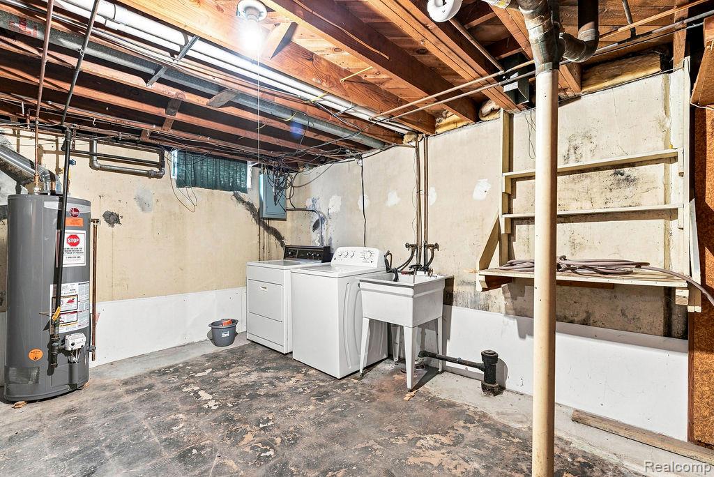 909 Lochhead Avenue Property Photo 23