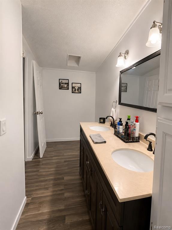 1010 Mcconnell Highway Property Photo 14