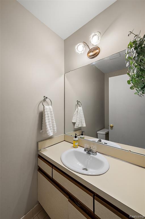 24224 Bashian Drive Property Photo 14