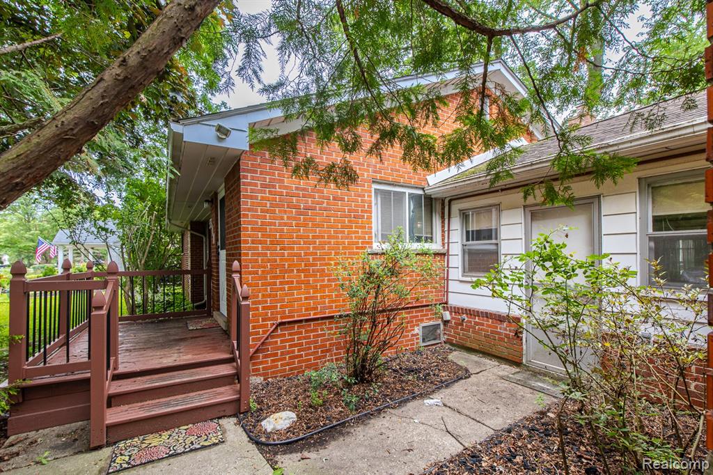 5511 Wright Drive Property Photo 4
