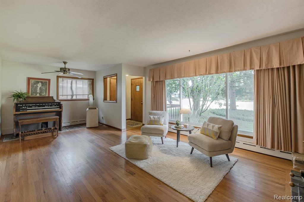 5511 Wright Drive Property Photo 8