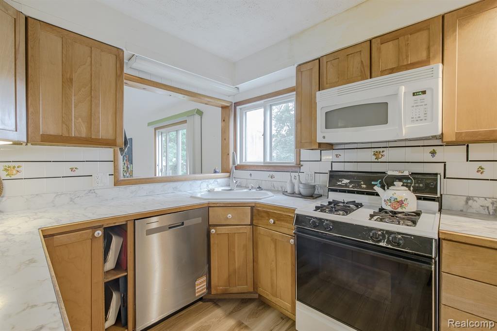 5511 Wright Drive Property Photo 13
