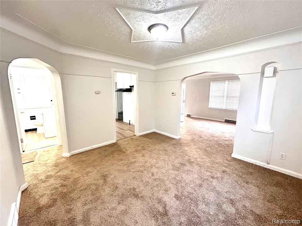 61019964 Property Photo 12