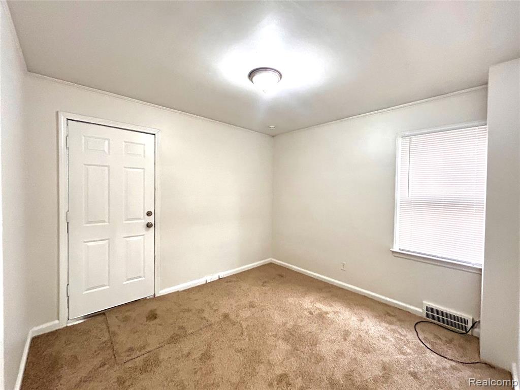 61019964 Property Photo 18