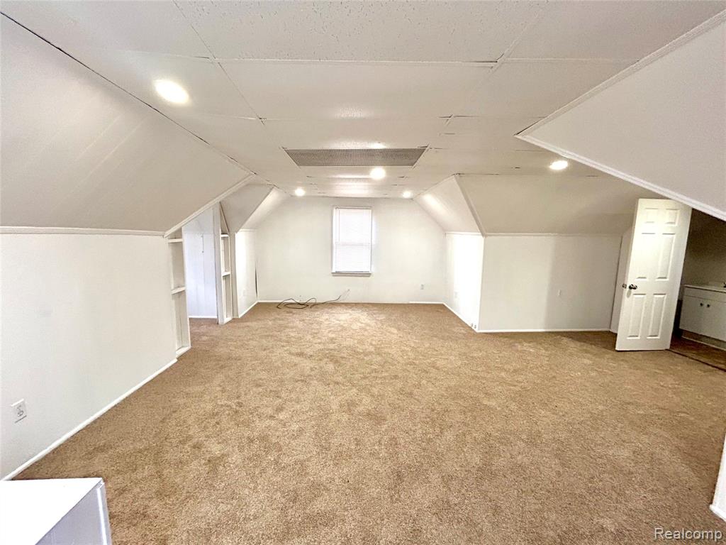 61019964 Property Photo 21