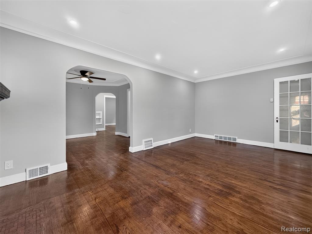 4067 Kendall Street Property Photo 6