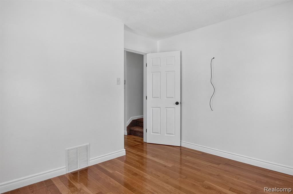 6800 Jackson Property Photo 24