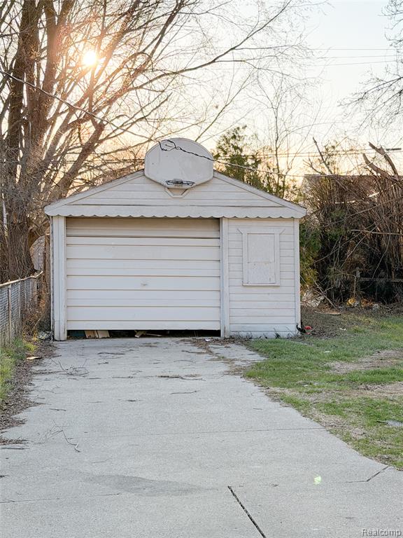 20091 Barlow Street Property Photo 2