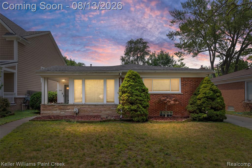 706 E Windemere Avenue Property Photo 1