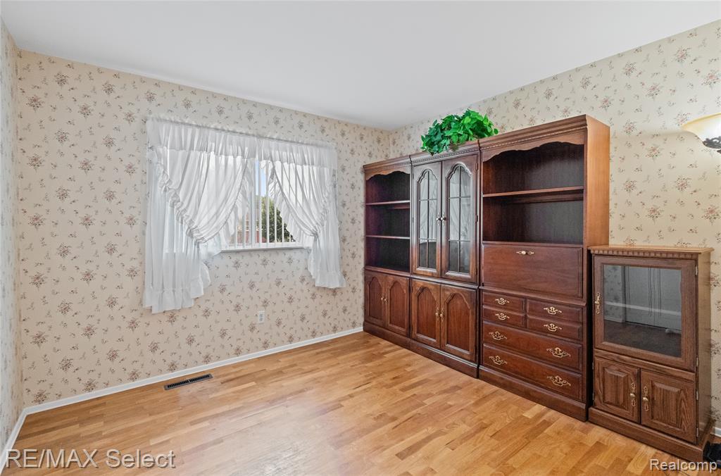 5184 Worchester Drive Property Photo 7