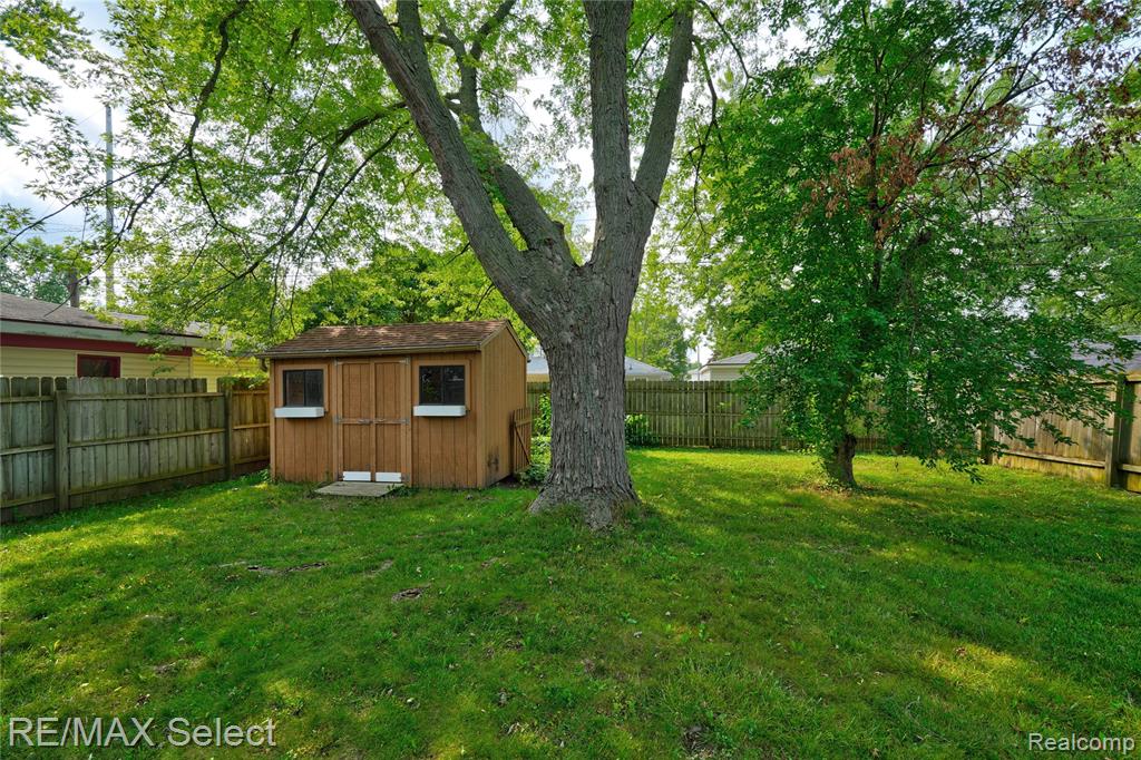 5184 Worchester Drive Property Photo 19