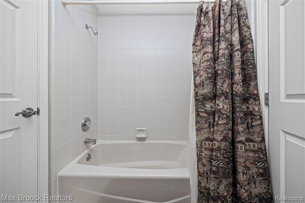 7398 Autumn Hill Drive Property Photo 50