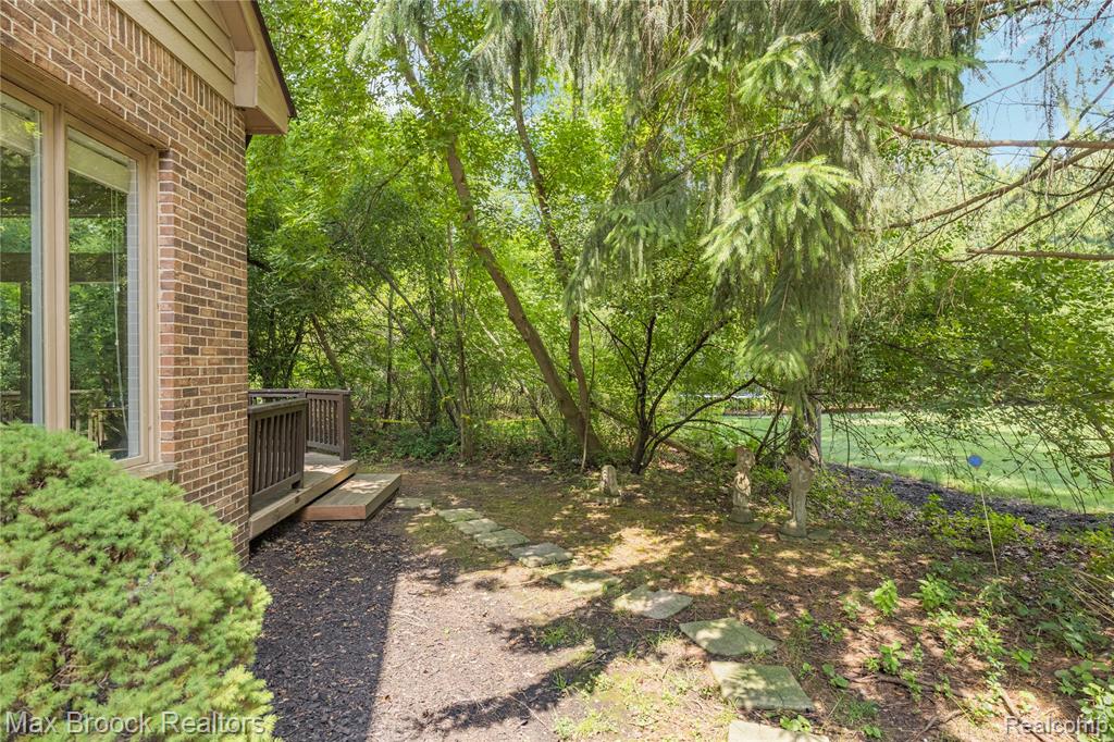 7398 Autumn Hill Drive Property Photo 60