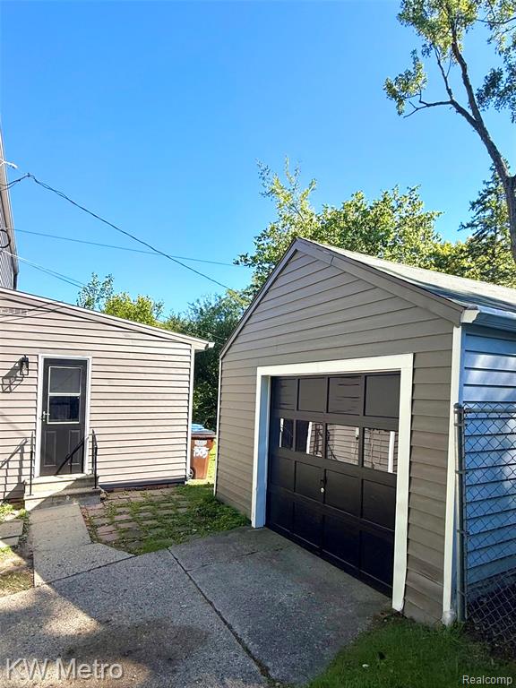 1305 Collegewood Street Property Photo 5