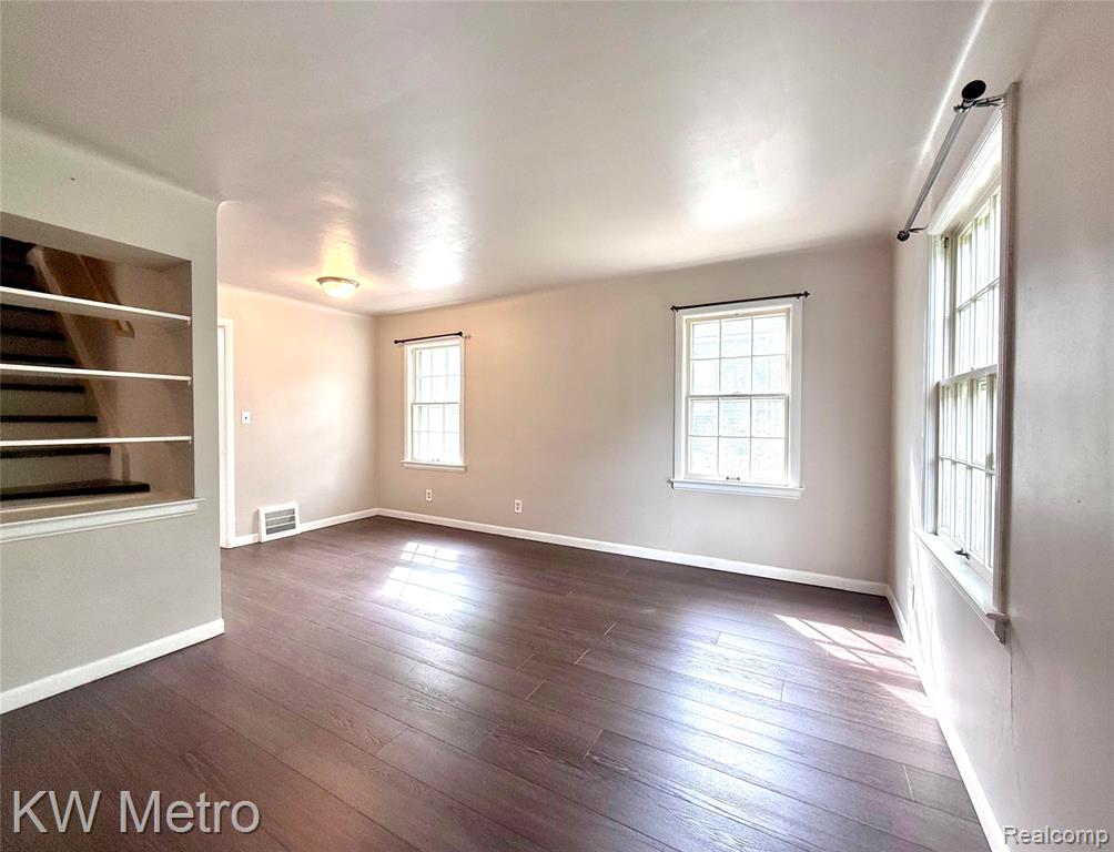 1305 Collegewood Street Property Photo 27